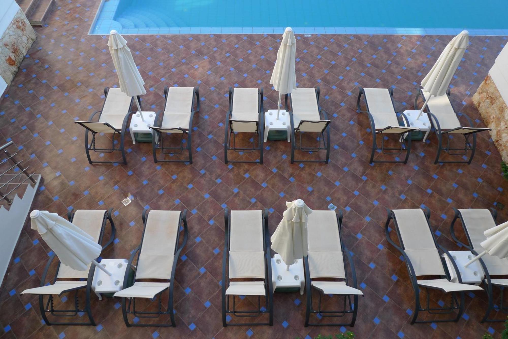 Theros Hotel Тавронітіс Екстер'єр фото