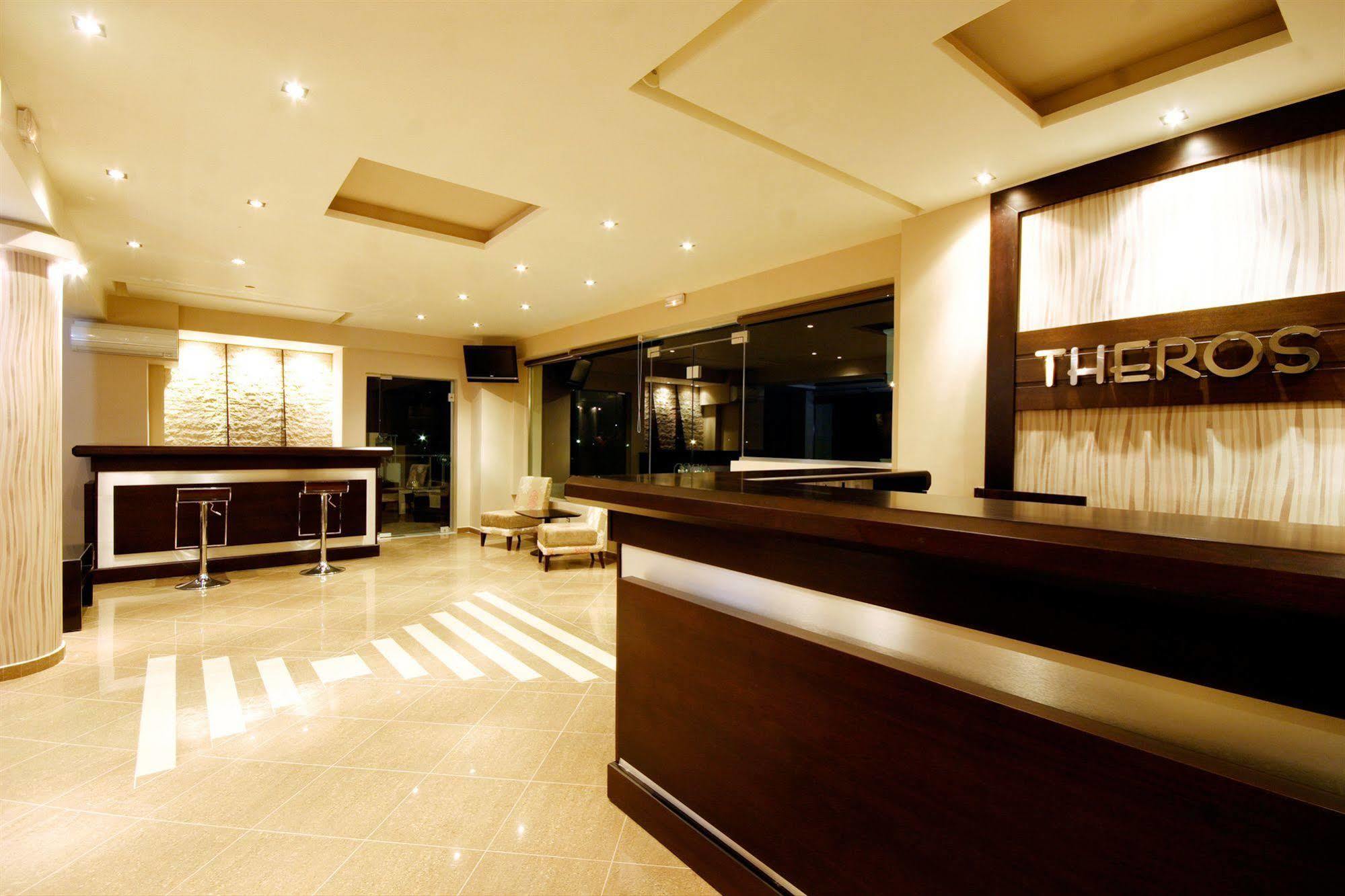 Theros Hotel Тавронітіс Екстер'єр фото
